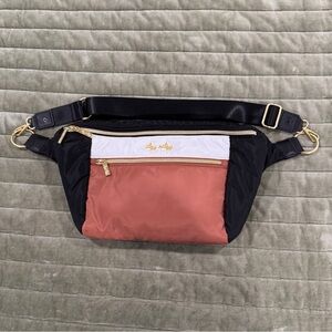 Itsy Ritzy Belt Bag